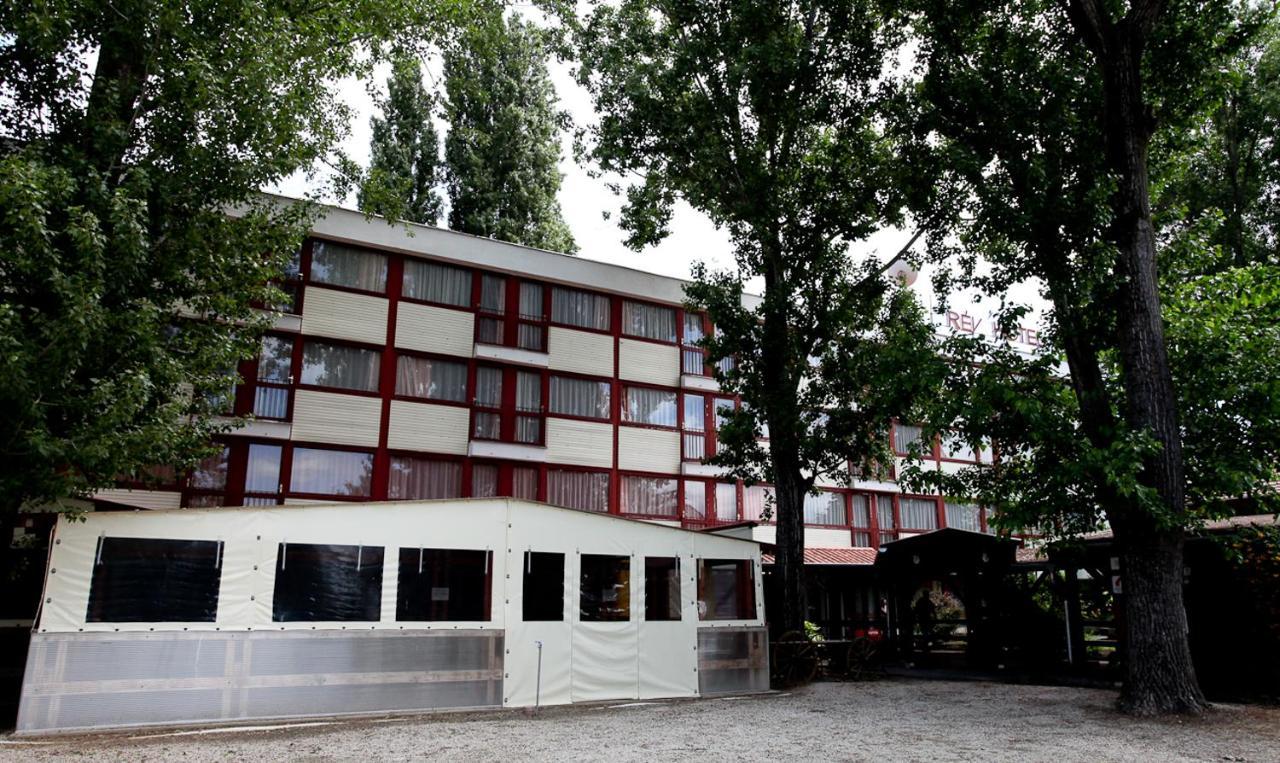 Rev Szallo Balaton * Szántód